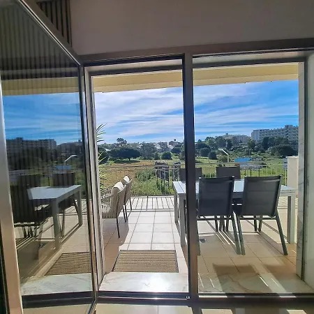 2 Bedroom Penthouse Olhos De Agua Appartement *